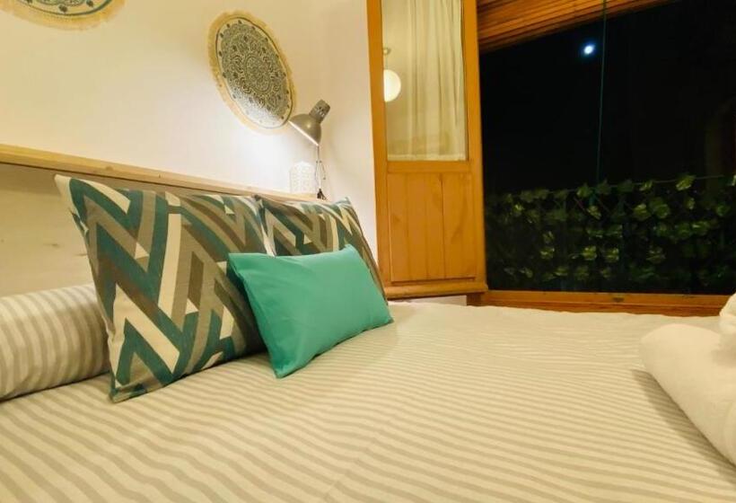 اتاق اکونومی, Hostel Plaza Mayor Corredera