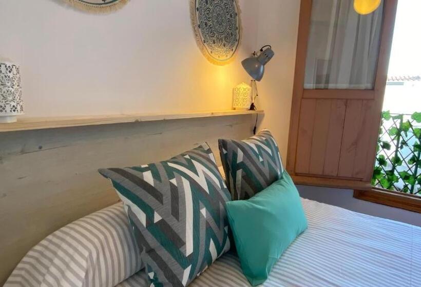 اتاق اکونومی, Hostel Plaza Mayor Corredera