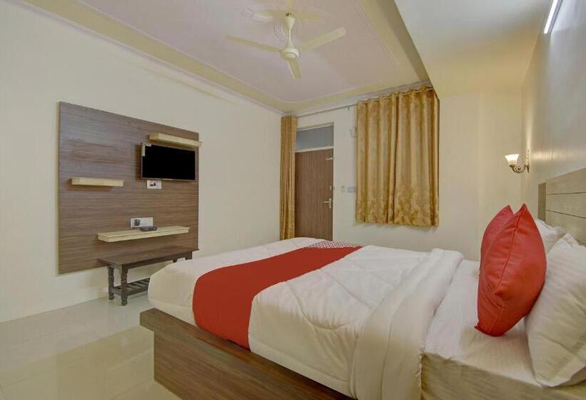 トリプルクラシックルーム, O Atithey