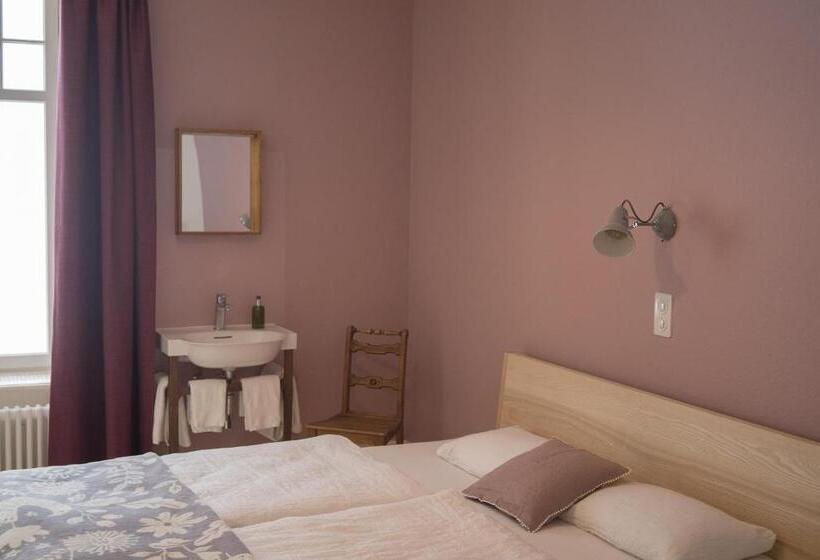 חדר סטנדרט חדר אמבטיה משותף, Erica