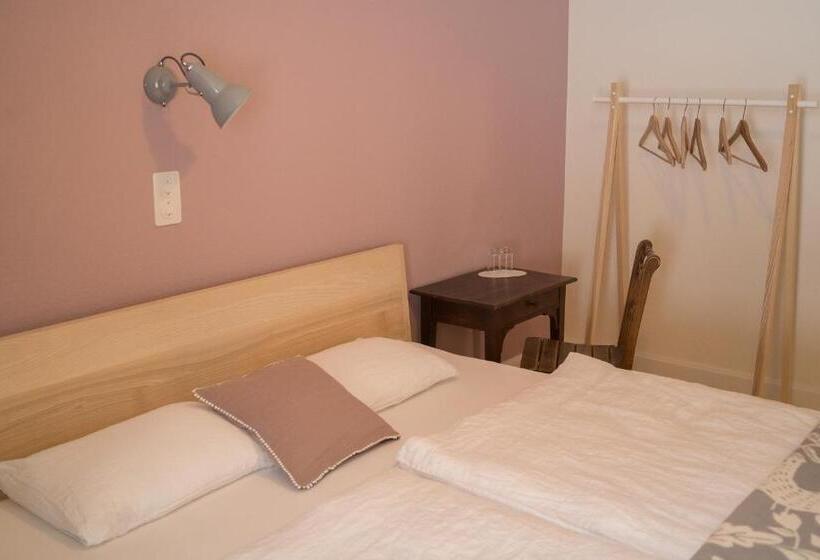 חדר סטנדרט חדר אמבטיה משותף, Erica