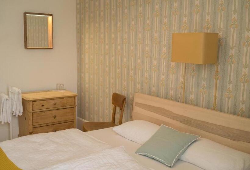 חדר סטנדרט חדר אמבטיה משותף, Erica