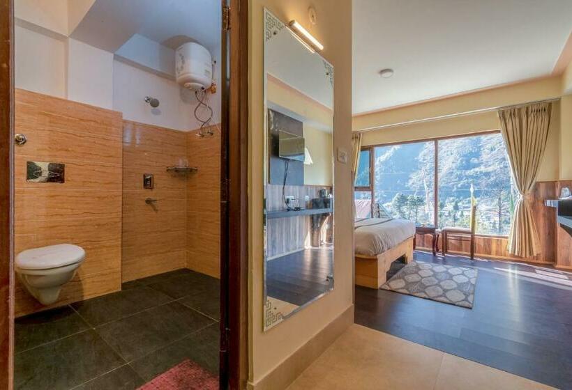 豪华房间, Magellan's The Golden Bridge