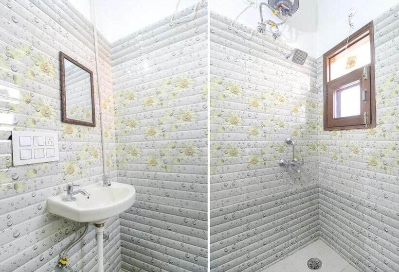 三人经典房间, Oyo 76270  Shaurya