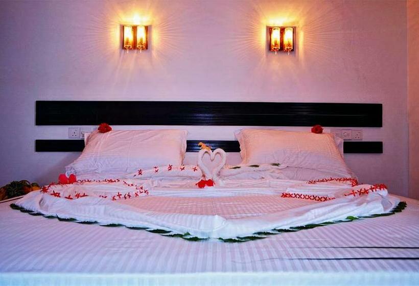 اتاق لوکس, Summer Sky Thoddoo