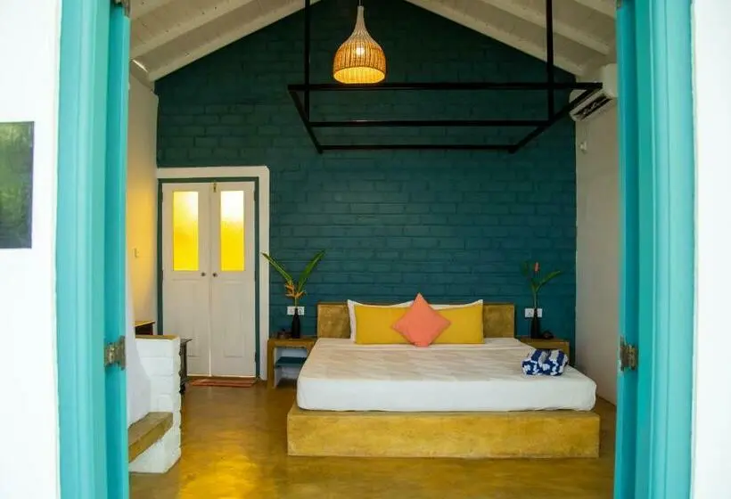 スタンダードバンガロー, Dots Bay House