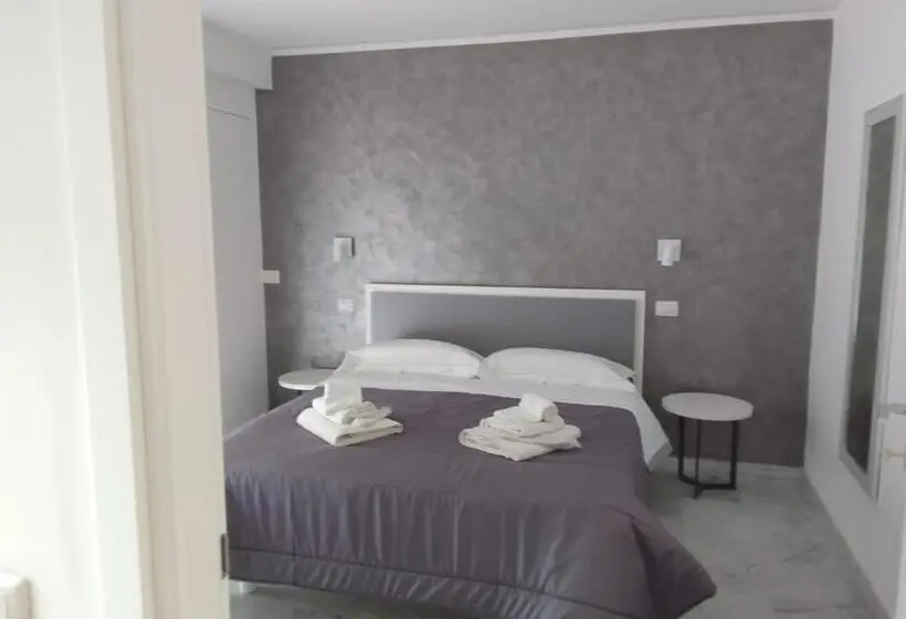 آپارتمان 1 خوابه همکف, Suite In Città Residence