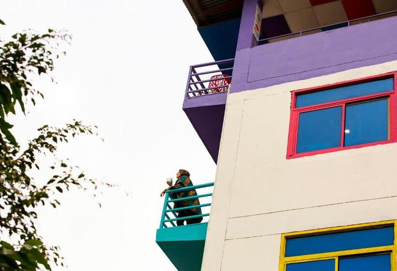 Deluxrum med Balkong, Gostops Rishikesh, Tapovan