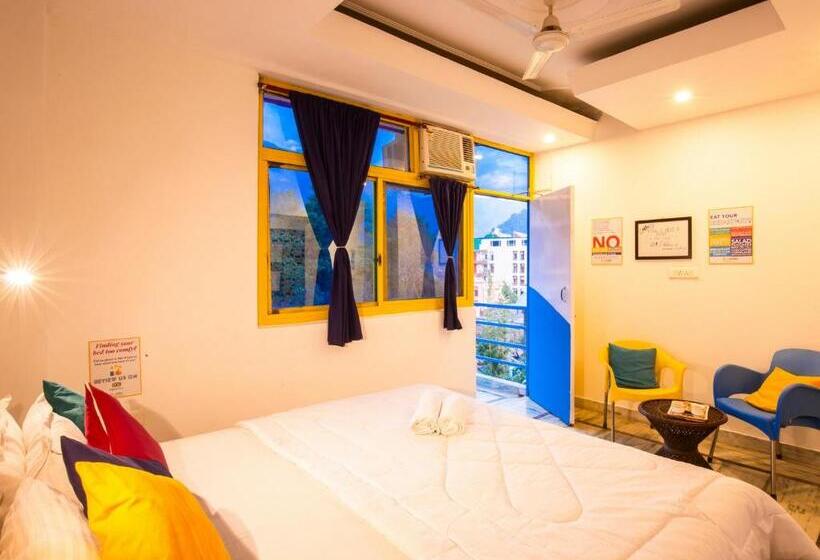 Deluxrum med Balkong, Gostops Rishikesh, Tapovan