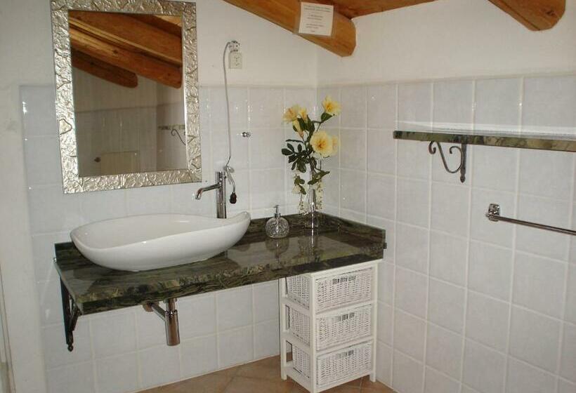 Номер Стандарт, Agriturismo Sondrea
