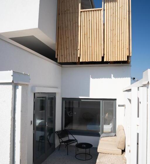 سوییت لوکس, The Pines Boutique Villa Vama Veche