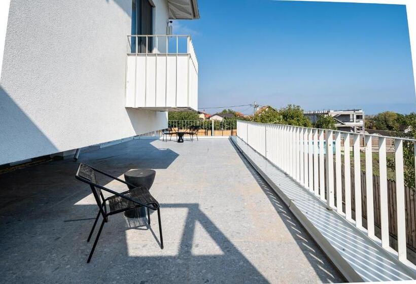 سوئیت پریمیوم با چشمانداز دریا, The Pines Boutique Villa Vama Veche