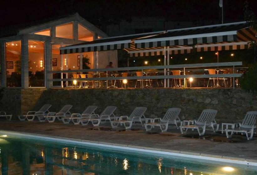 غرفة قياسية مزوَّدة بتراس, Auberge Les Sibourgs