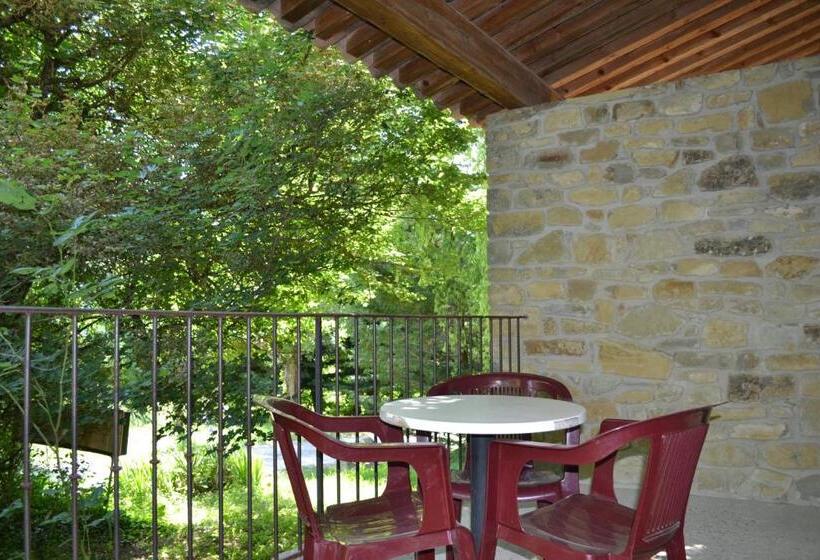 غرفة قياسية رباعية, Auberge Les Sibourgs