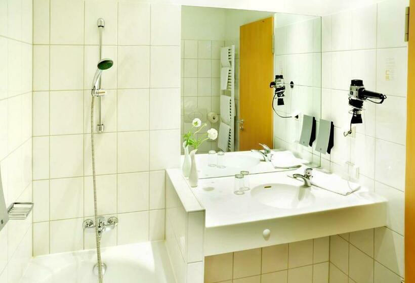 اتاق استاندارد یک نفره, Airporthotel Berlin Adlershof