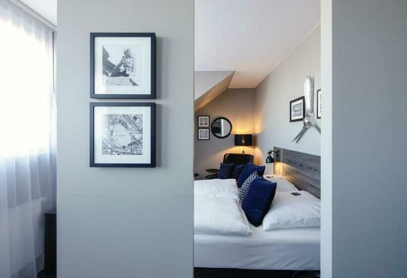 استودیوی استاندارد, Airporthotel Berlin Adlershof