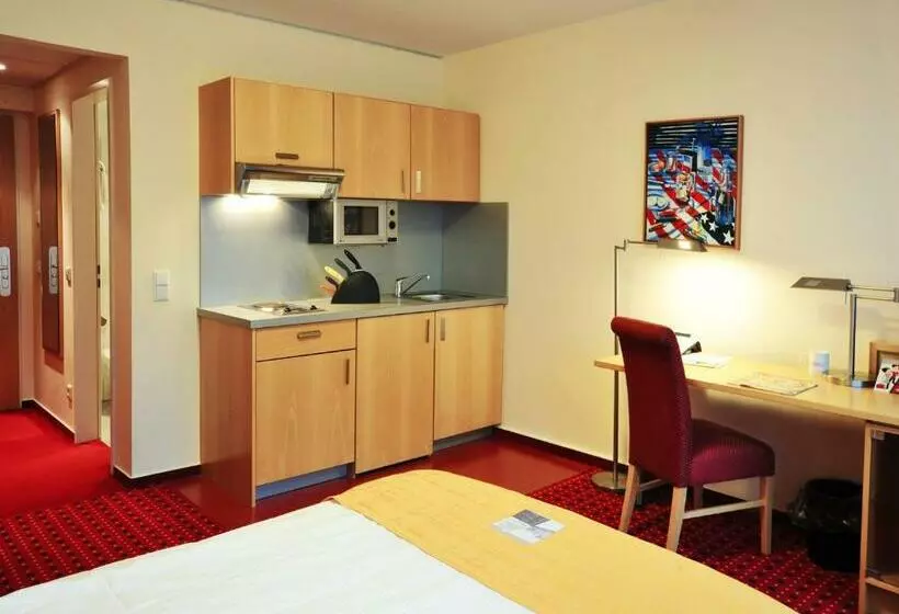1 Schlafzimmer Basis Apartment, Airporthotel Berlin Adlershof