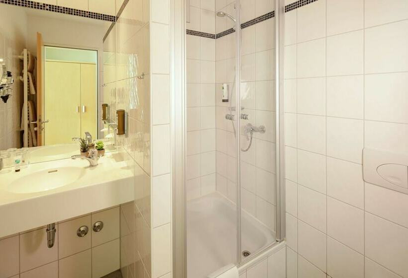 اتاق اجرایی یک تخته, Airporthotel Berlin Adlershof