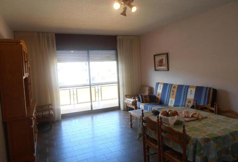 带2个卧室的公寓, Alfar