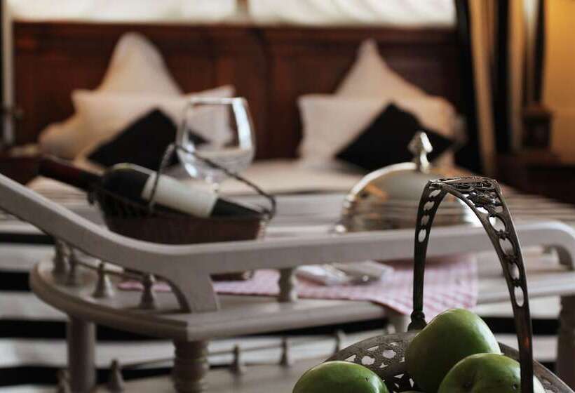 استودیو اجرایی, Domenii Plaza By Residence Hotels