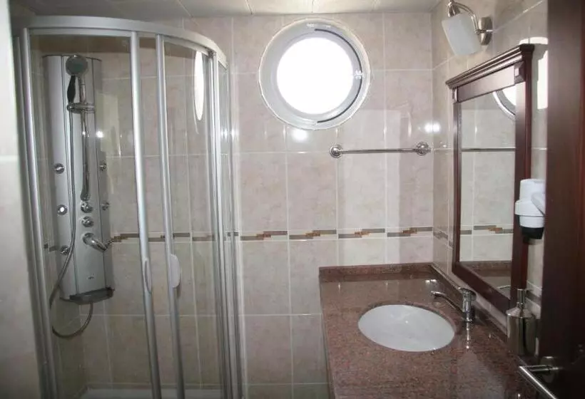 Standard Triple Room with Balcony