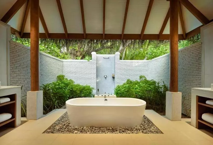 ویلای لوکس 1 خوابه, Baros Maldives