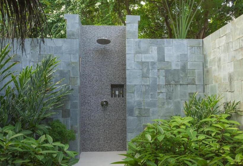 ویلای 1 خوابه, Baros Maldives