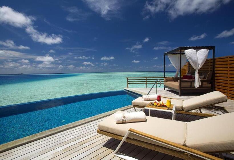 ویلای یک اتاق خوابه با استخر شنا, Baros Maldives