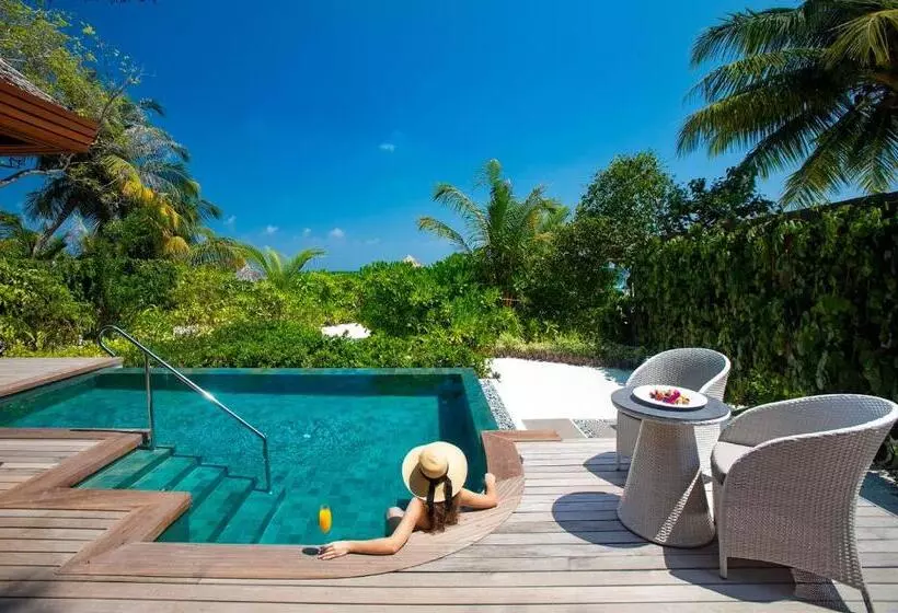 سوییت با استخر, Baros Maldives