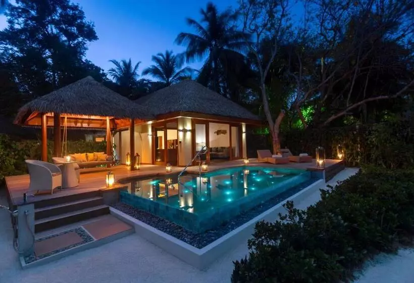 سوییت با استخر, Baros Maldives