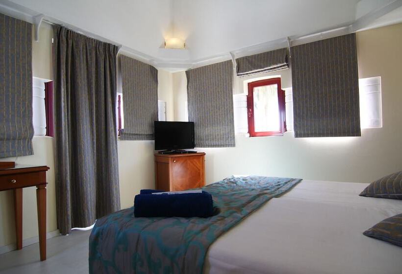 غرفة قياسية, Ciutat Jardi