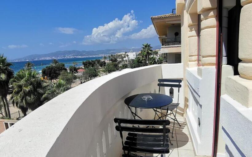 غرفة قياسية مطلّة علي البحر مزوَّدة بشُرفة, Ciutat Jardi