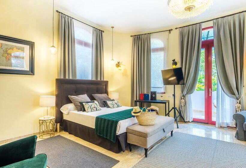 غرفة ديلوكس, Ciutat Jardi