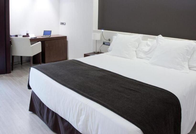 اتاق استاندارد یک نفره, Diagonal Plaza