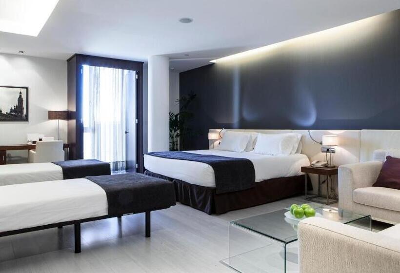 اتاق سوپریور چهار تخته, Diagonal Plaza