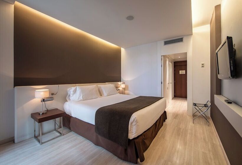 اتاق استاندارد, Diagonal Plaza