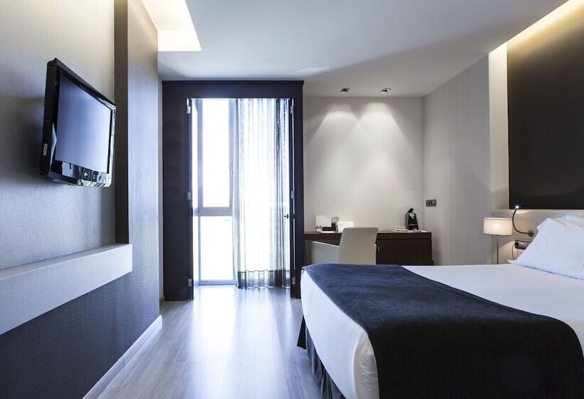 اتاق استاندارد, Diagonal Plaza