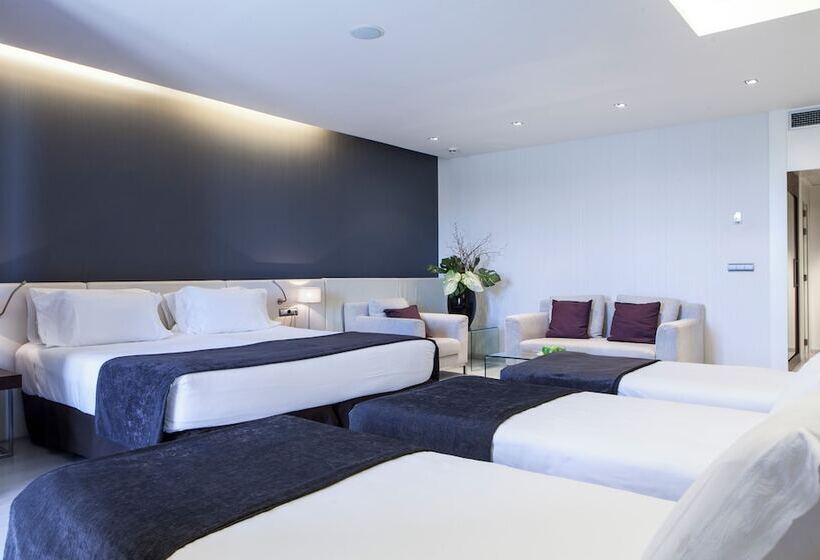 اتاق پنجتخته استاندارد, Diagonal Plaza