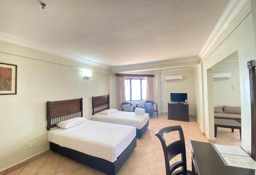 غرفة عائلية, ērya By Suria Cherating