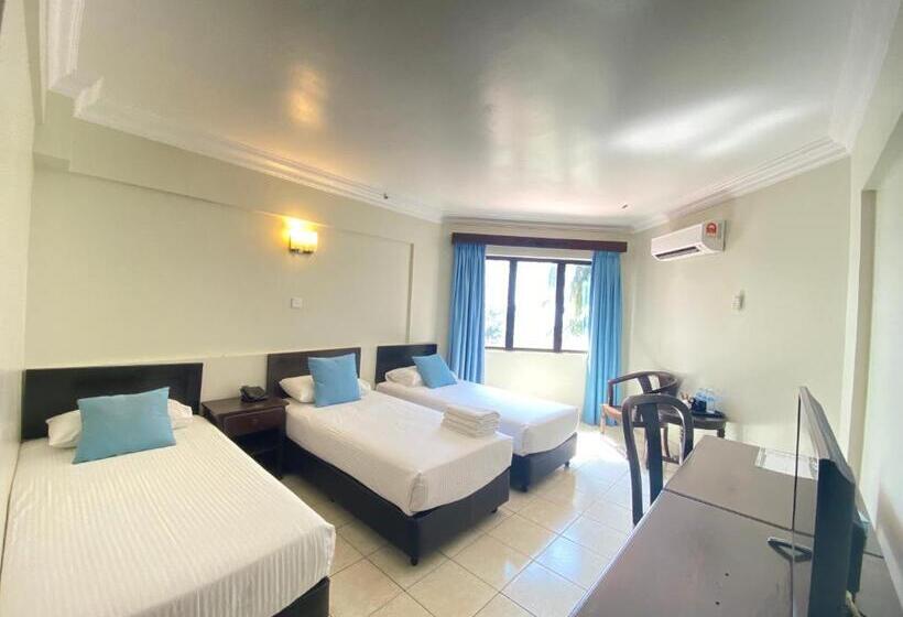 غرفة ديلوكس ثلاثية مطلة على البحر, ērya By Suria Cherating