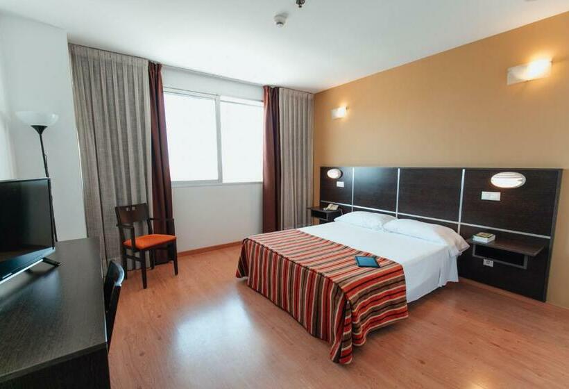 Полулюкс, La Estacion