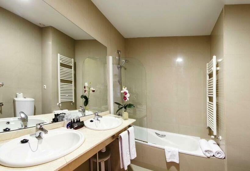 Номер Стандарт, La Estacion