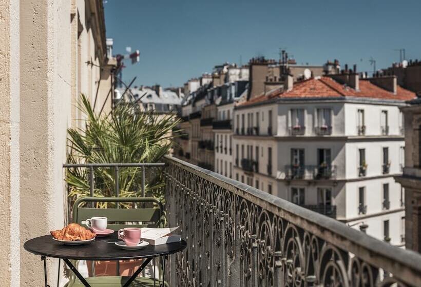 Номер Deluxe, Seven