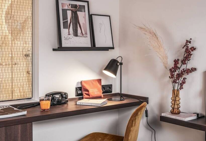 Классический Номер, Seven