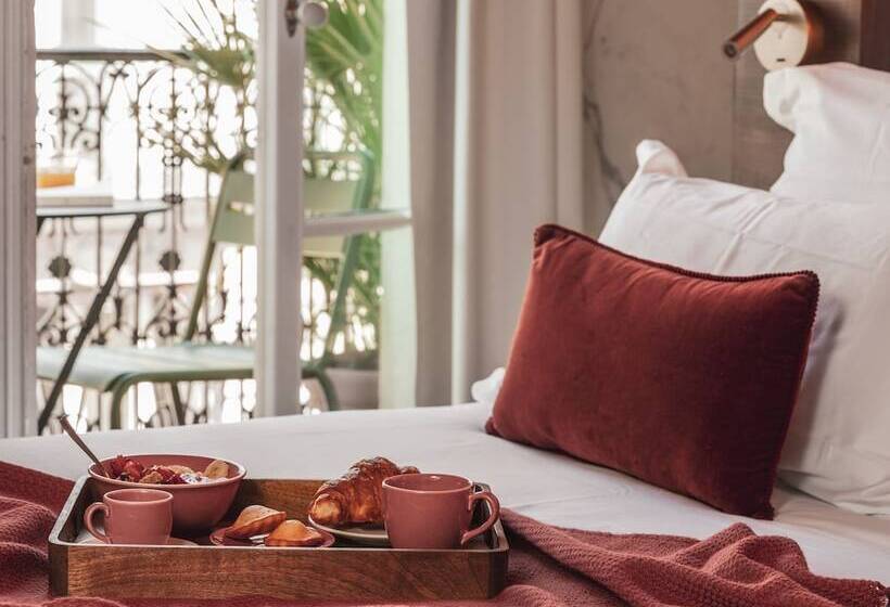 Номер Superior, Seven