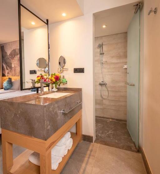 اتاق راحتی یک تخته, Three Corners Rihana Resort