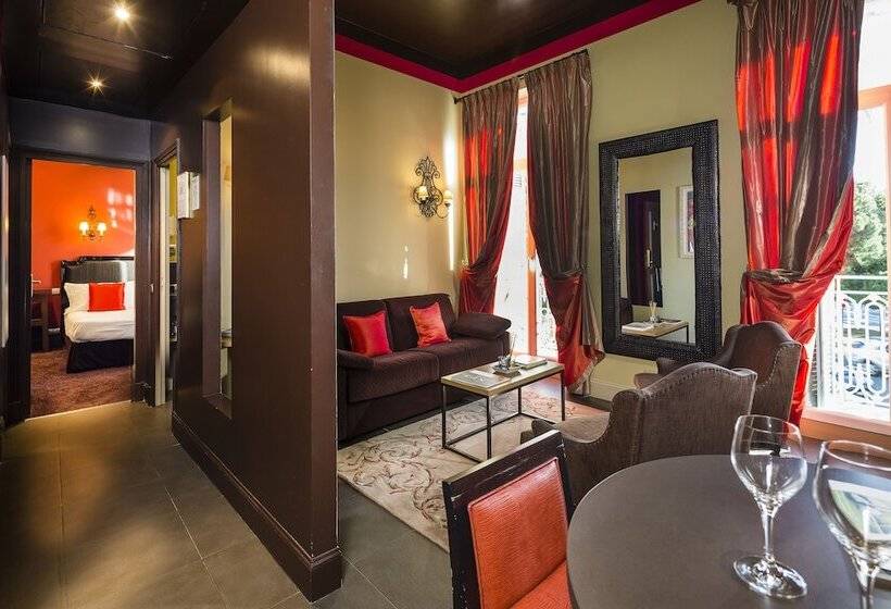 سوییت لوکس, Villa Garbo