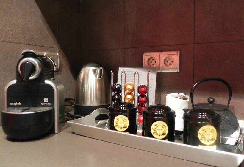 سوییت لوکس, Villa Garbo