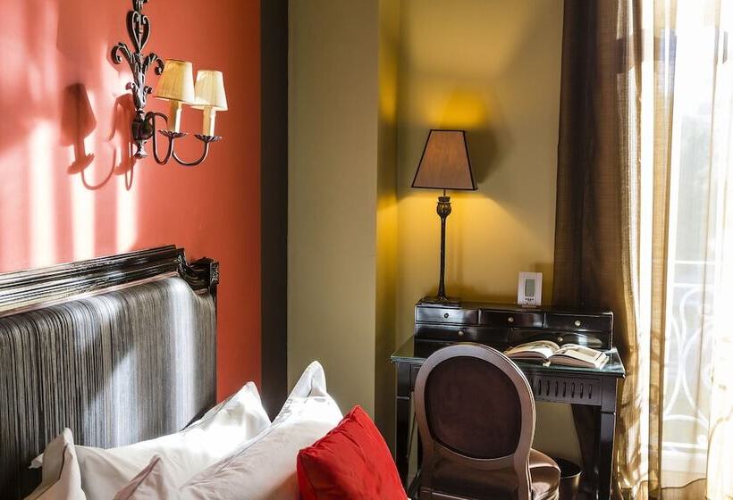 سوییت لوکس, Villa Garbo