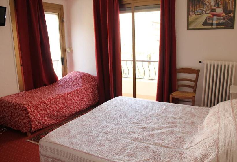 스탠다드 트리플 발코니 룸, Villa Nina